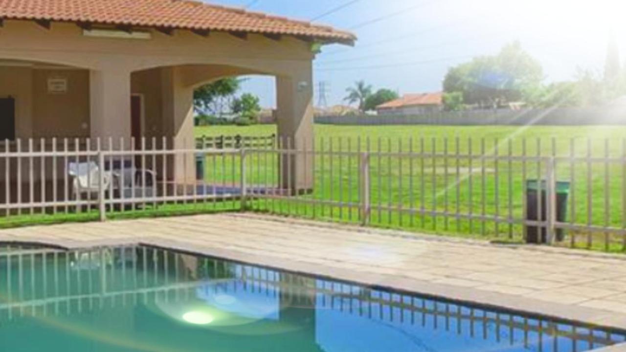 Caza Blanca Apartments Boksburg Eksteriør bilde